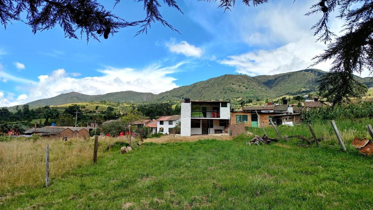 Hospedaje Y Camping Del Rio Mongui Exterior photo