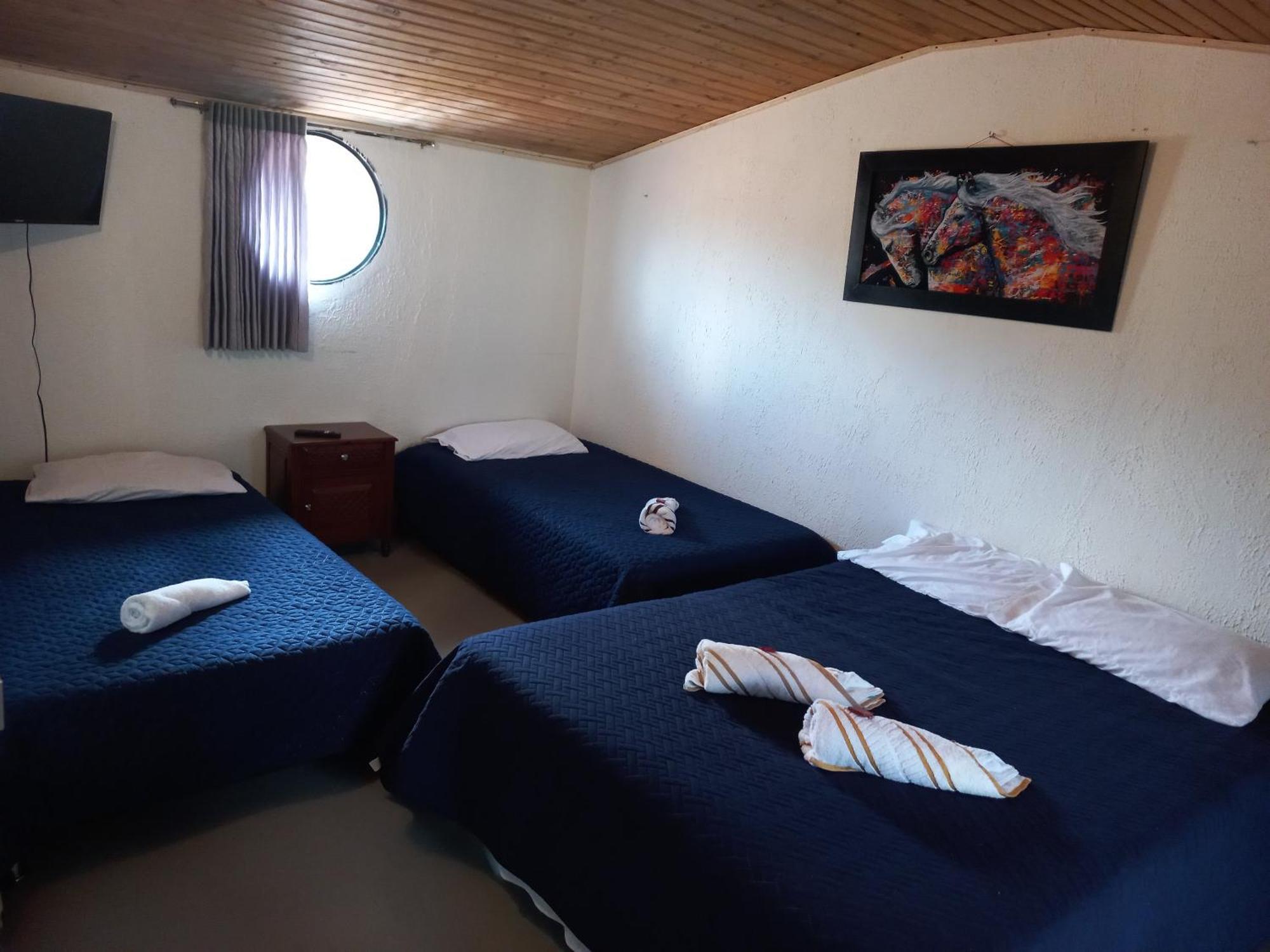 Hospedaje Y Camping Del Rio Mongui Exterior photo